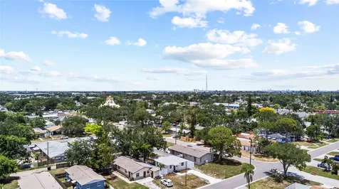 513 88th Avenue N St Petersburg FL 33702