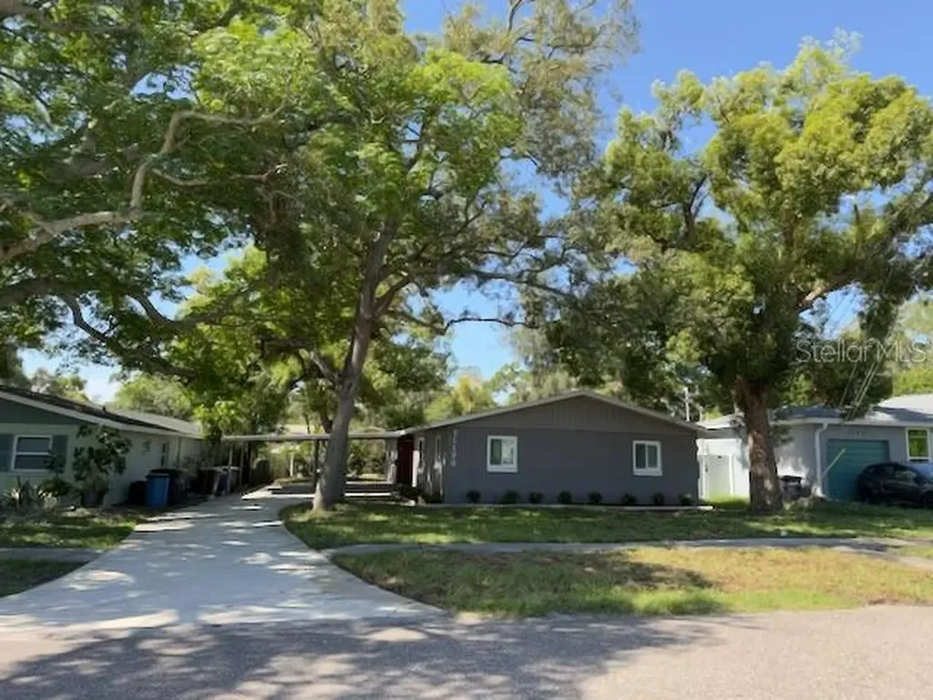 1173 Granada Street Clearwater FL 33755
