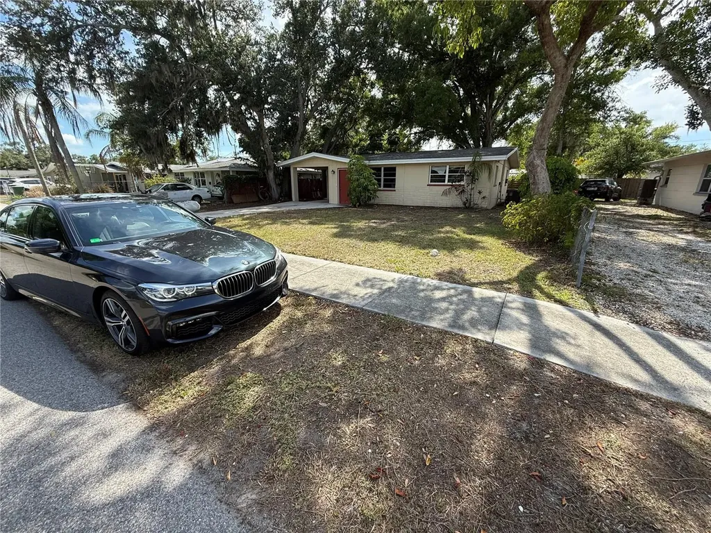 926 Pattison Avenue Sarasota FL 34237