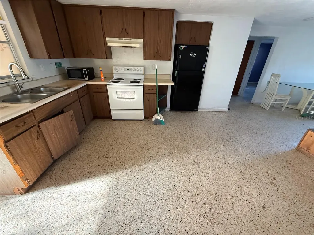 926 Pattison Avenue Sarasota FL 34237