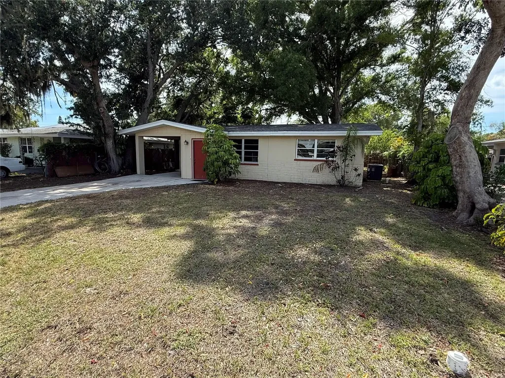 926 Pattison Avenue Sarasota FL 34237