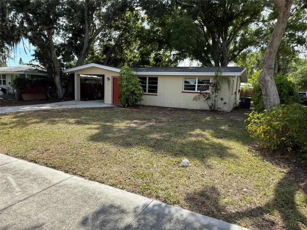 926 Pattison Avenue Sarasota FL 34237