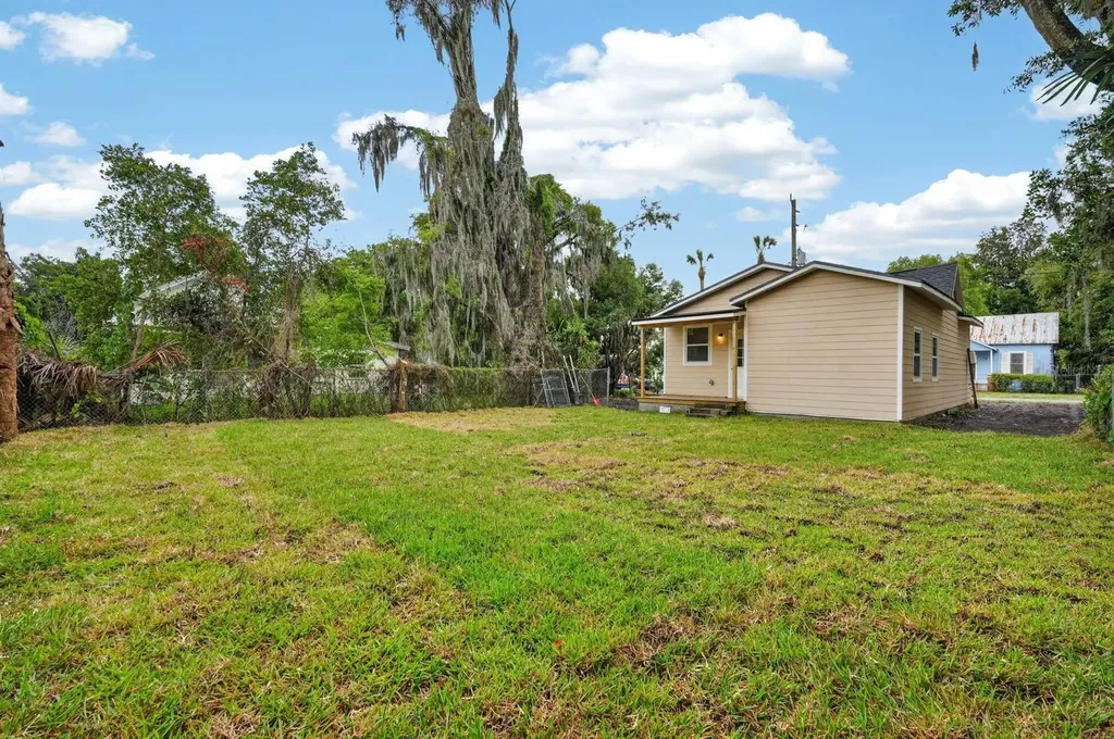 708 Madison Street Palatka FL 32177