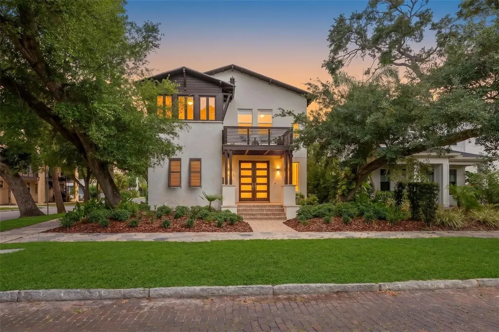 305 12th Avenue NE St Petersburg FL 33701