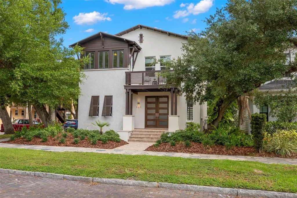 305 12th Avenue NE St Petersburg FL 33701