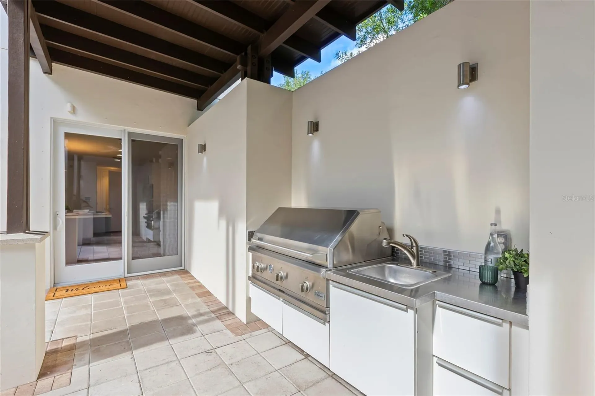 305 12th Avenue NE St Petersburg FL 33701