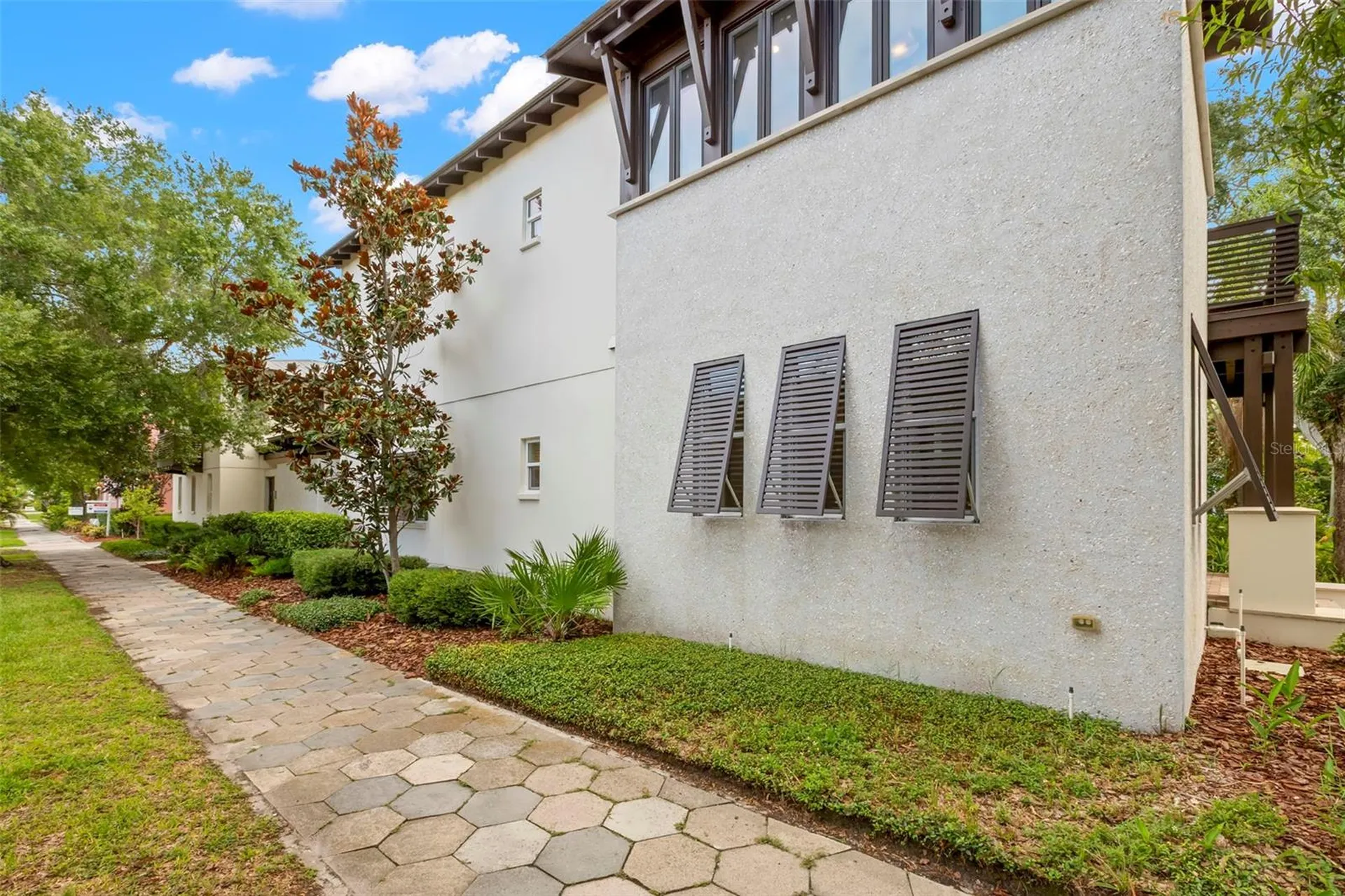 305 12th Avenue NE St Petersburg FL 33701
