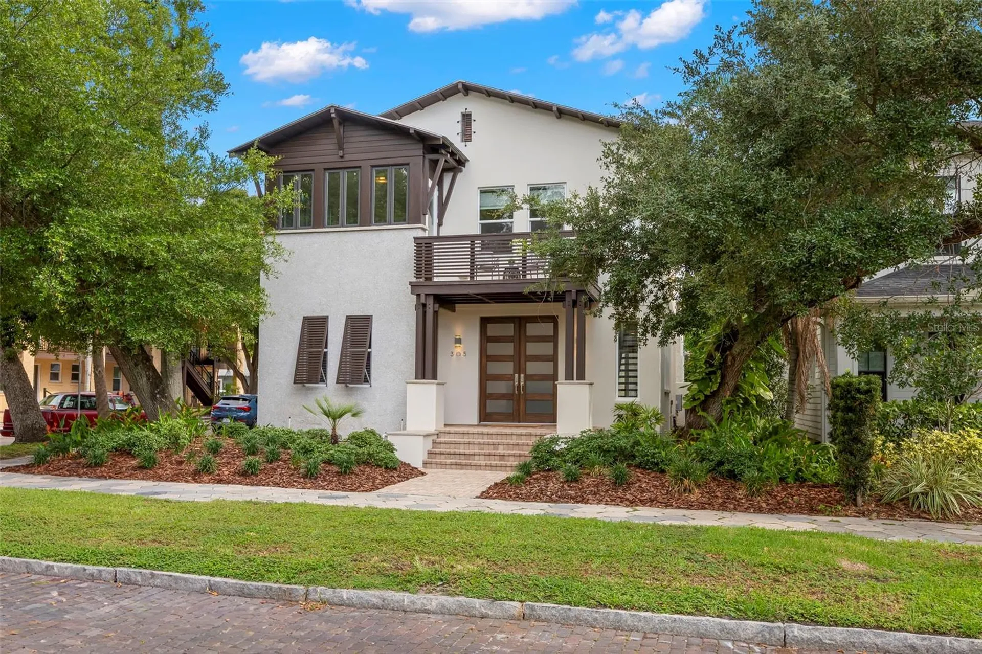 305 12th Avenue NE St Petersburg FL 33701