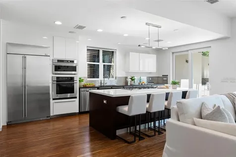305 12th Avenue NE St Petersburg FL 33701