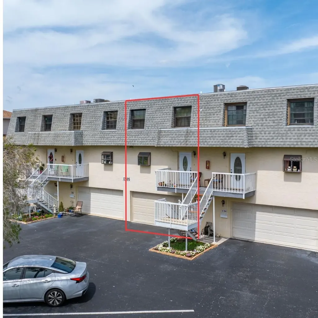 12485 2nd Street E Treasure Island FL 33706