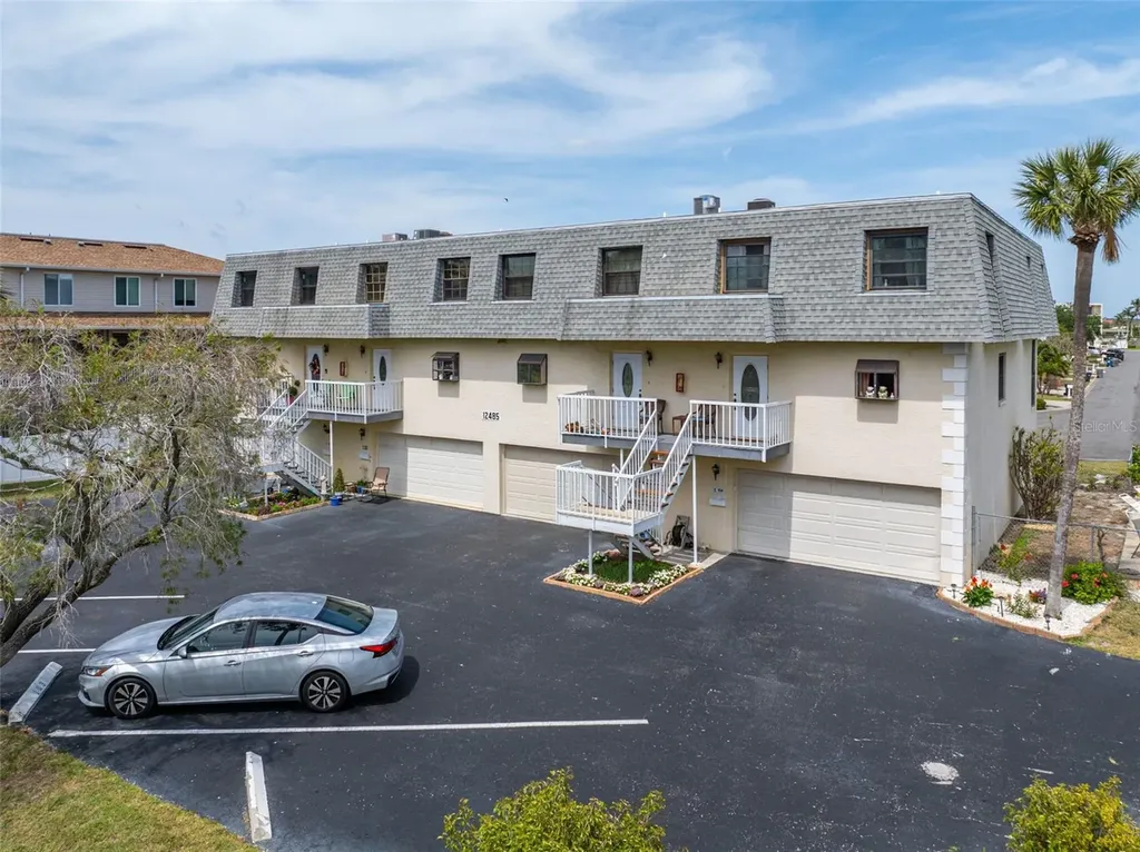 12485 2nd Street E Treasure Island FL 33706