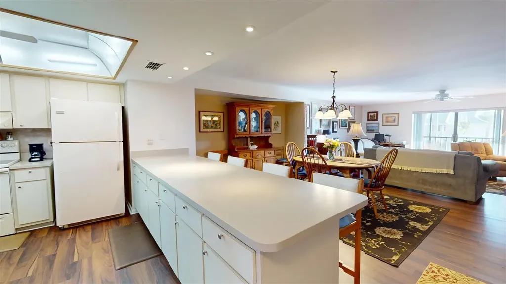 12485 2nd Street E Treasure Island FL 33706
