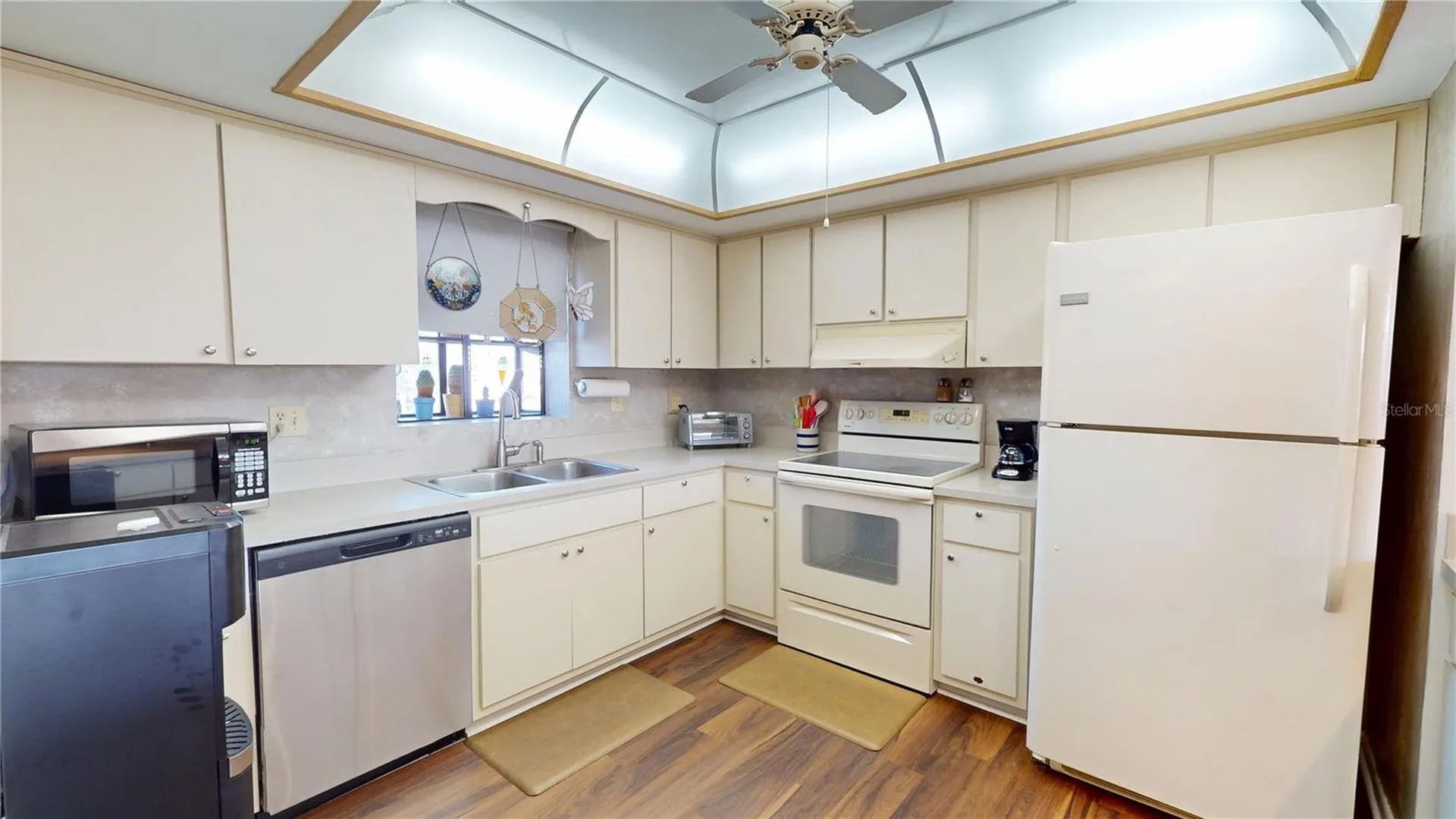 12485 2nd Street E Treasure Island FL 33706