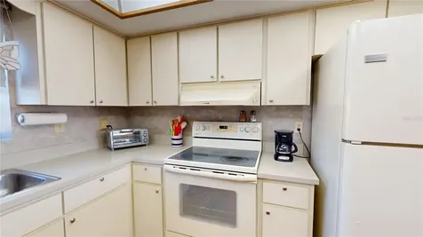 12485 2nd Street E Treasure Island FL 33706