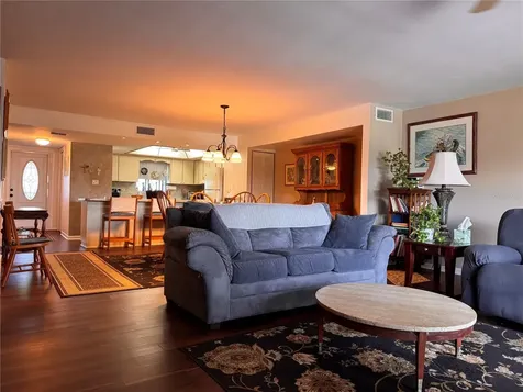 12485 2nd Street E Treasure Island FL 33706