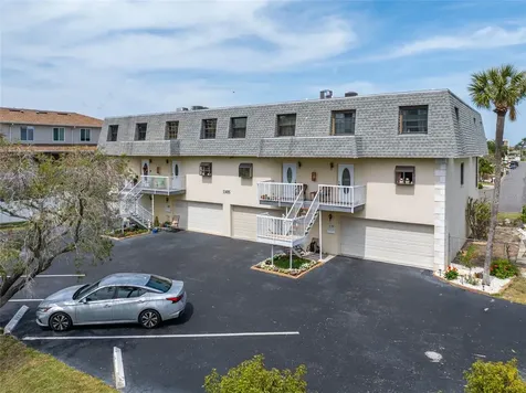 12485 2nd Street E Treasure Island FL 33706