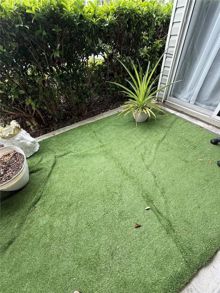 6826 Stones Throw Circle N St Petersburg FL 33710