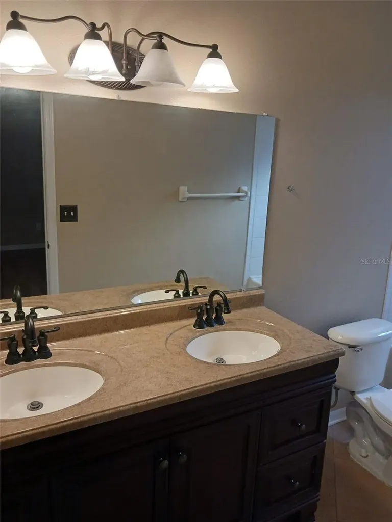 4617 Newbourne Way Valrico FL 33594