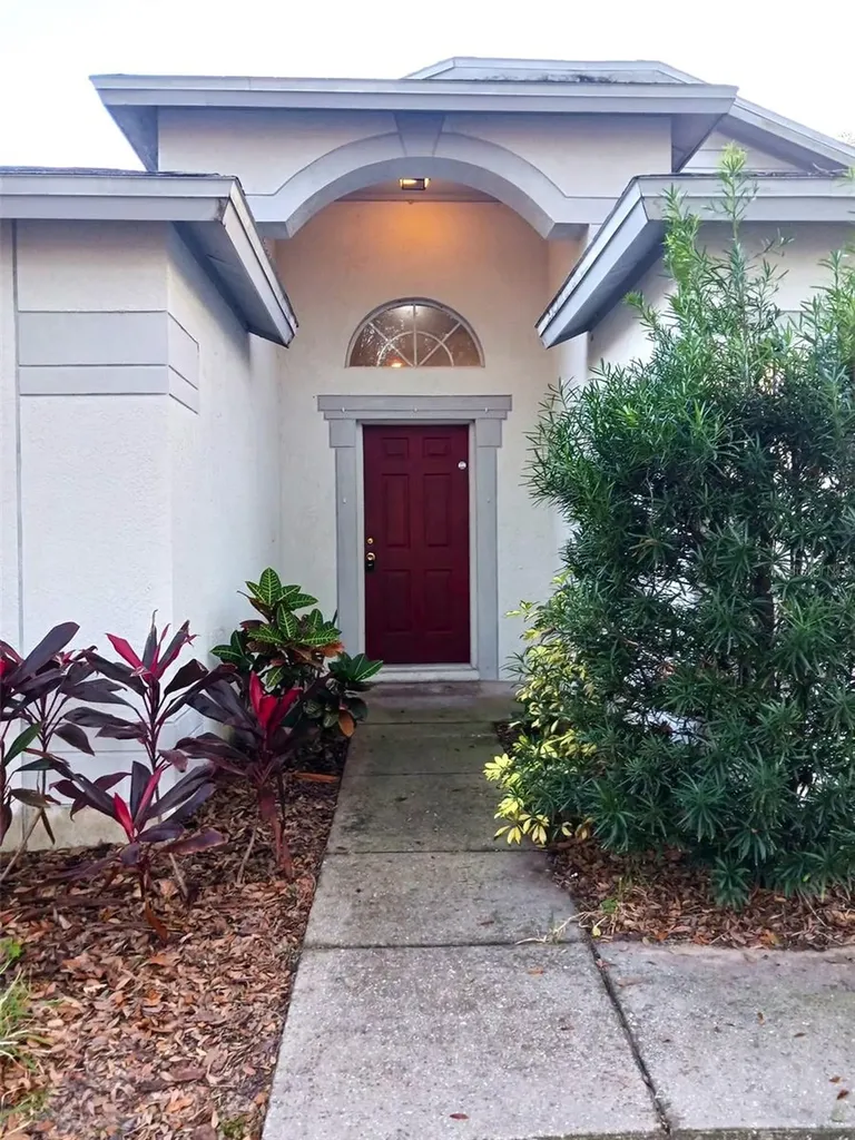 4617 Newbourne Way Valrico FL 33594