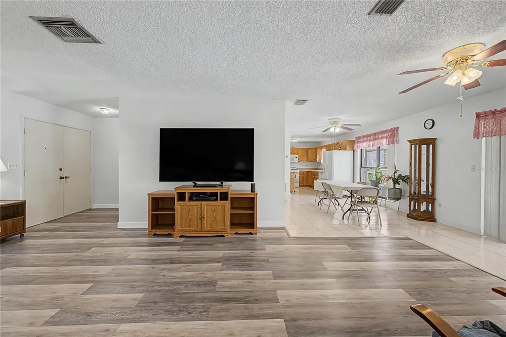 10170 Northcliffe Boulevard Spring Hill FL 34608