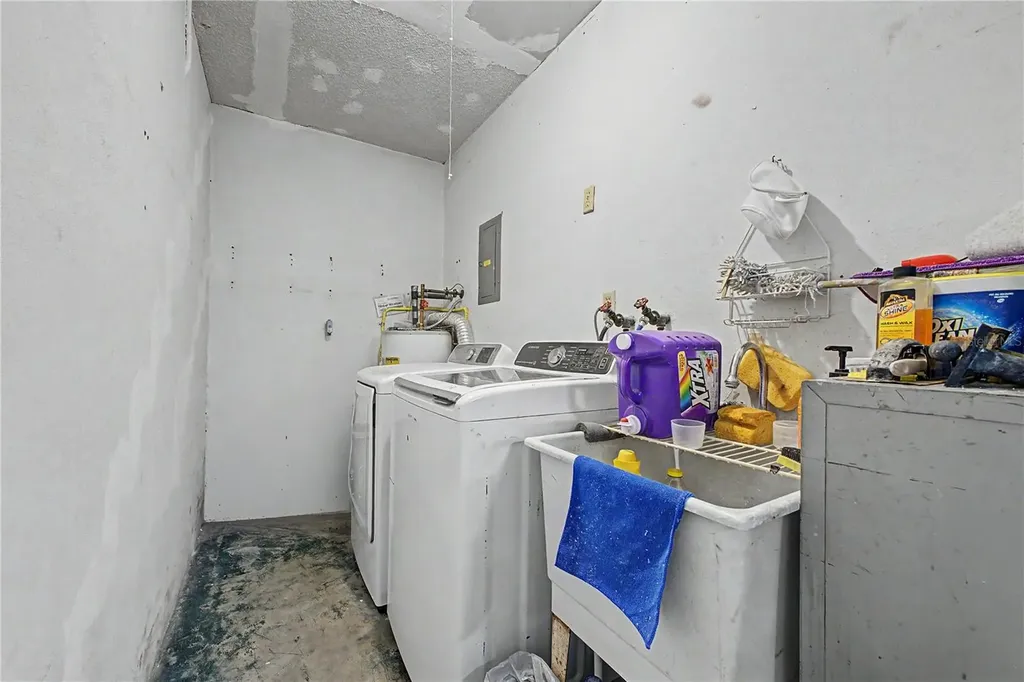 10170 Northcliffe Boulevard Spring Hill FL 34608
