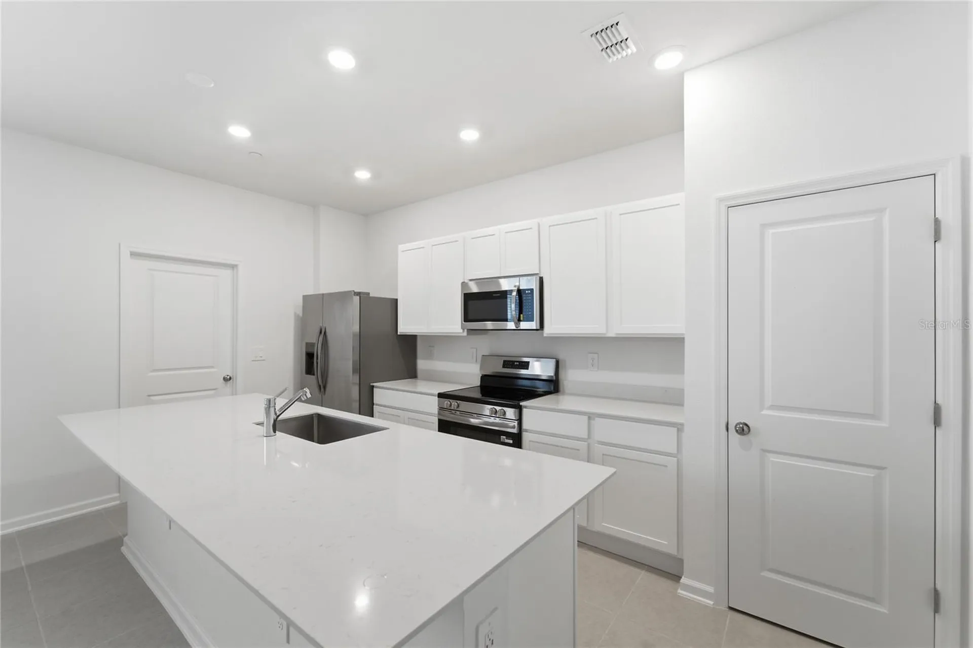 2140 Rider Rain Lane Apopka FL 32703