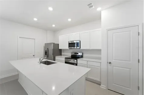 2140 Rider Rain Lane Apopka FL 32703