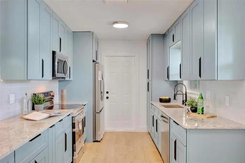 7454 Locust Street NE St Petersburg FL 33702