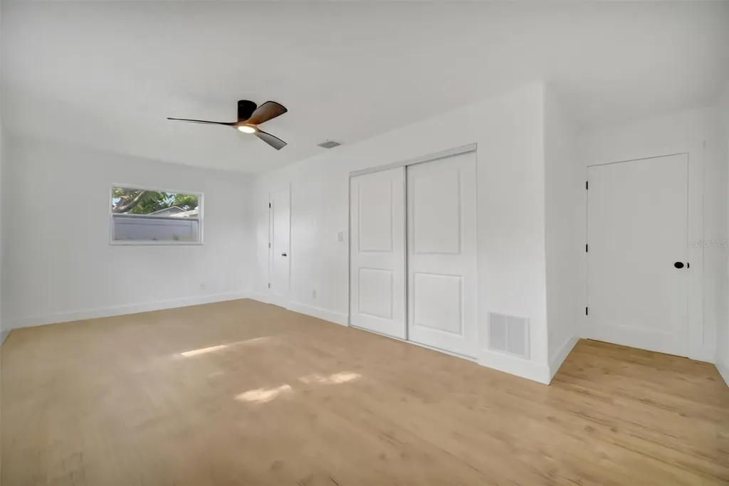 7454 Locust Street NE St Petersburg FL 33702