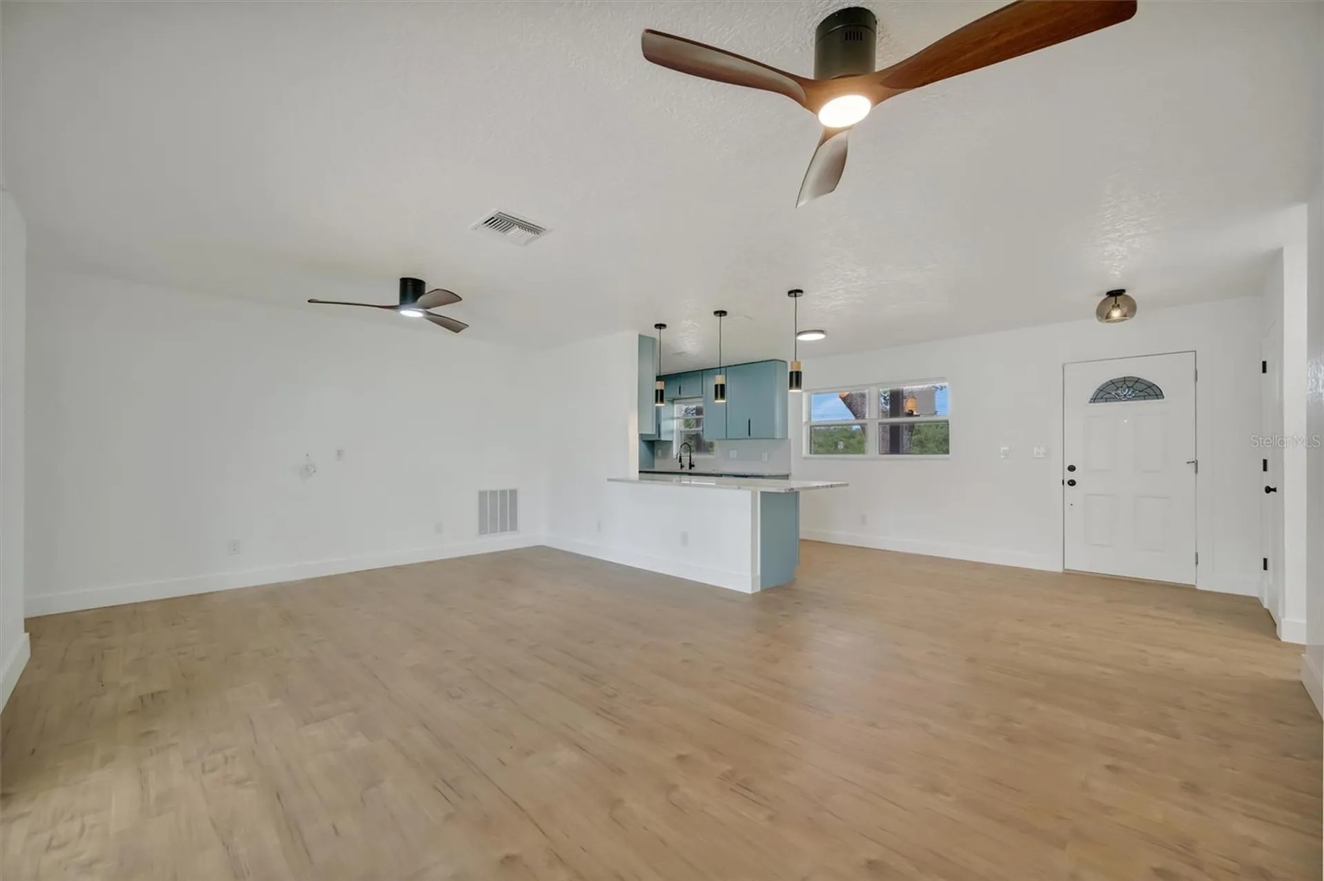 7454 Locust Street NE St Petersburg FL 33702
