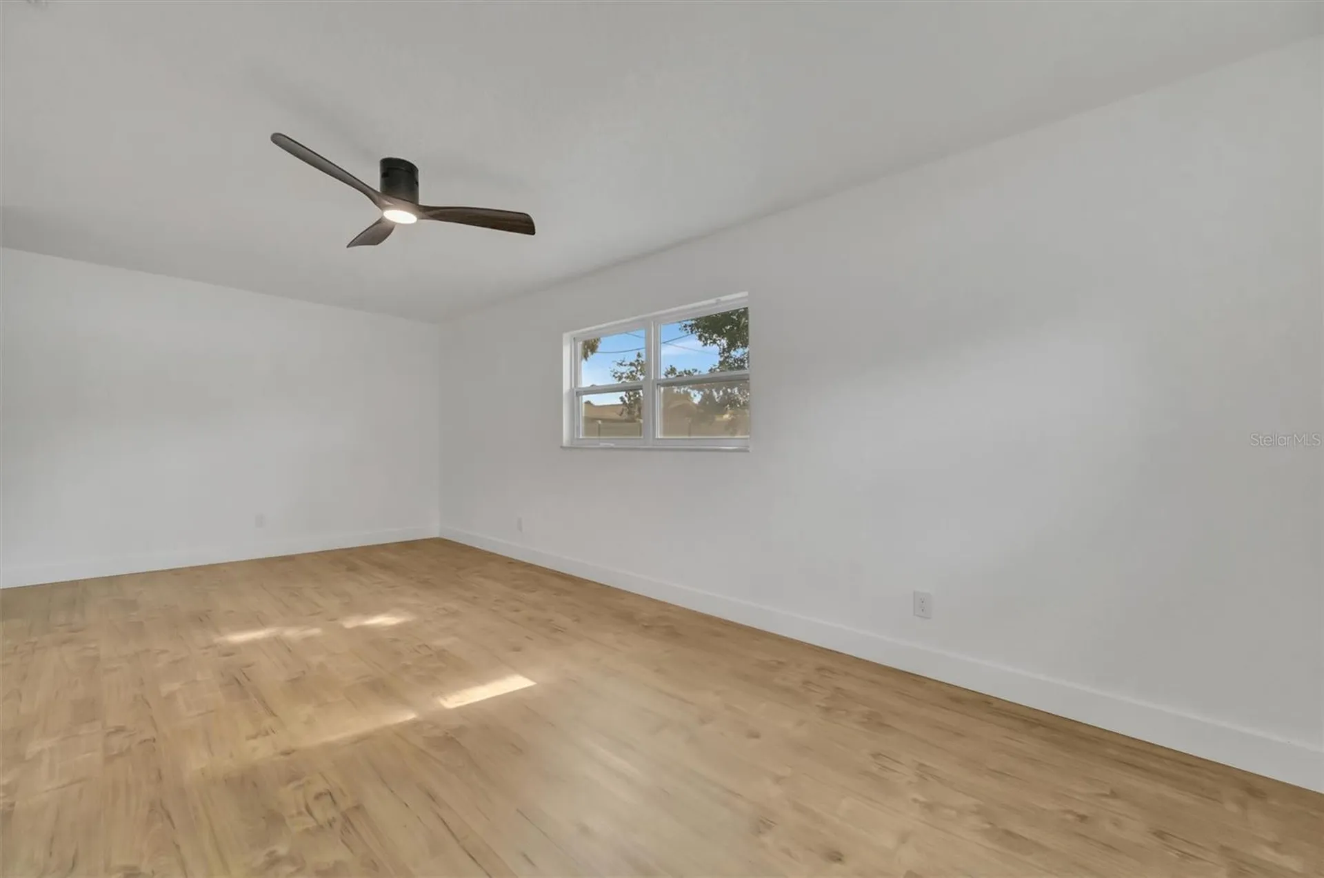 7454 Locust Street NE St Petersburg FL 33702