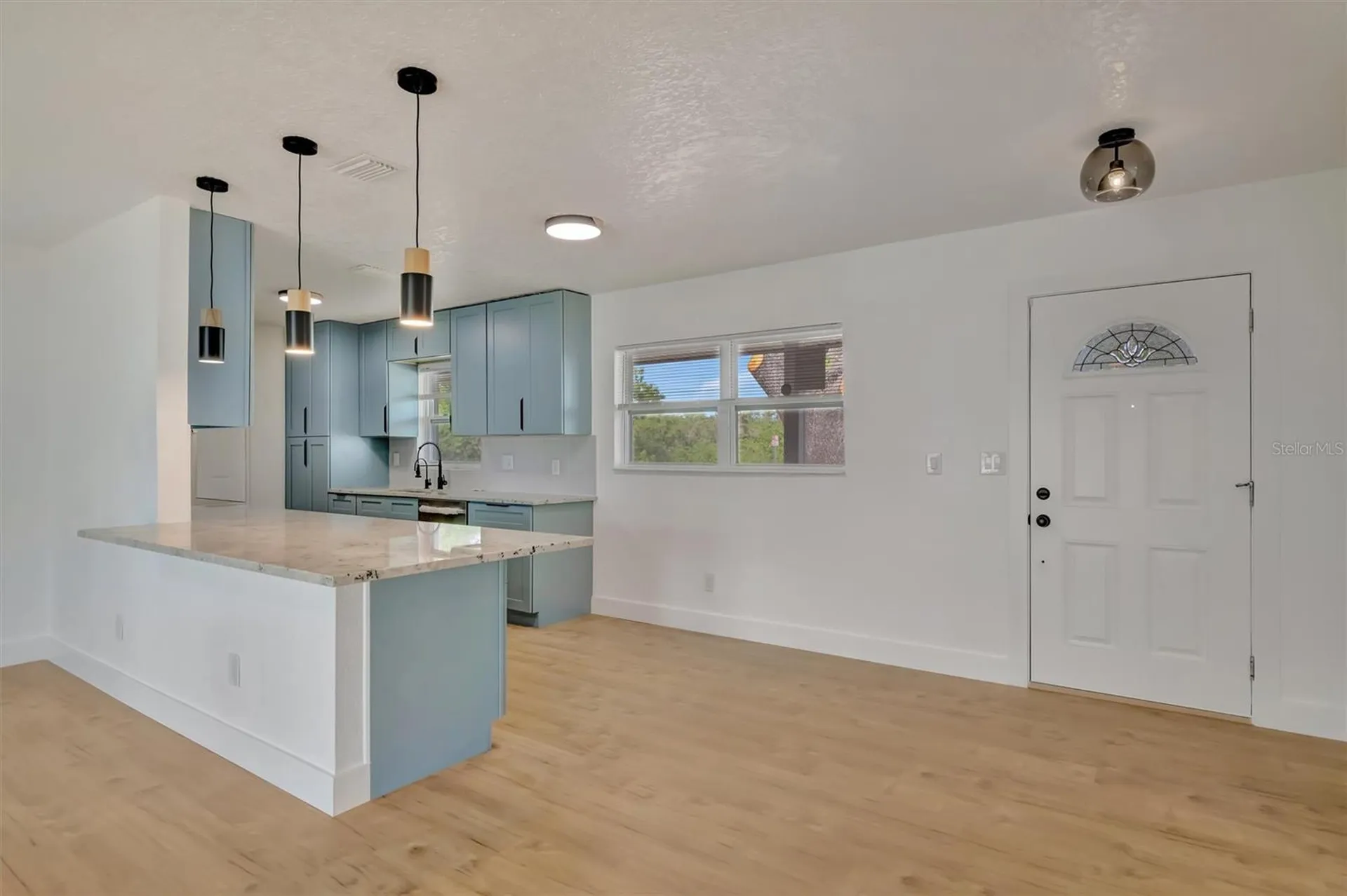 7454 Locust Street NE St Petersburg FL 33702