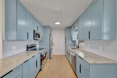7454 Locust Street NE St Petersburg FL 33702