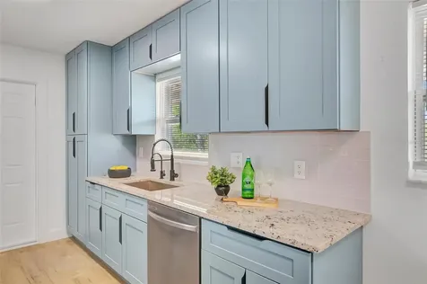 7454 Locust Street NE St Petersburg FL 33702