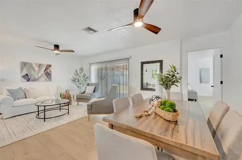 7454 Locust Street NE St Petersburg FL 33702