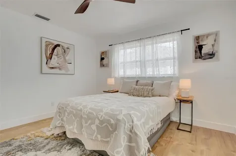 7454 Locust Street NE St Petersburg FL 33702