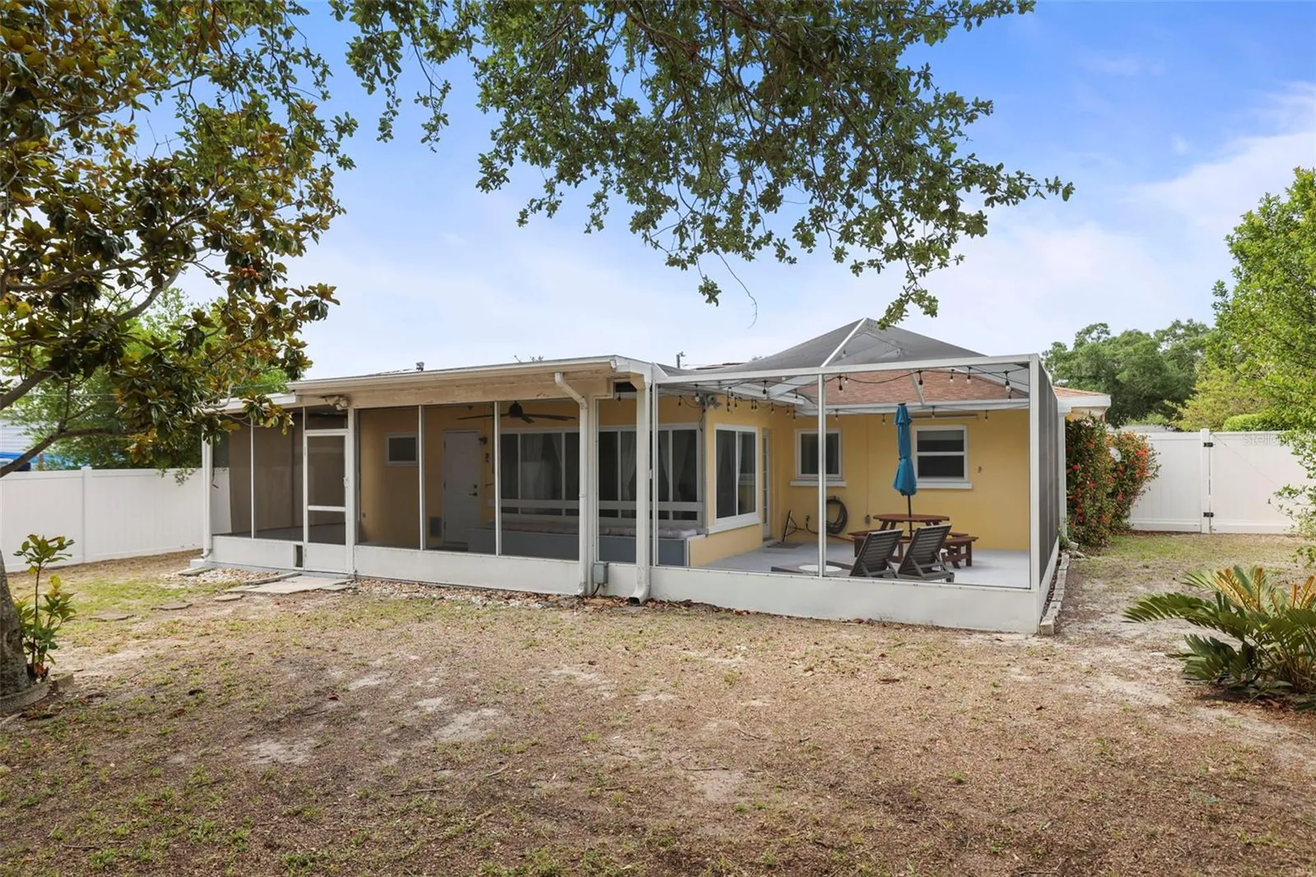1121 Sunnydale Drive Clearwater FL 33755