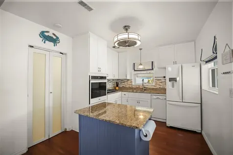 1121 Sunnydale Drive Clearwater FL 33755