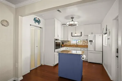 1121 Sunnydale Drive Clearwater FL 33755