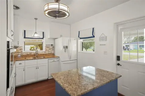 1121 Sunnydale Drive Clearwater FL 33755