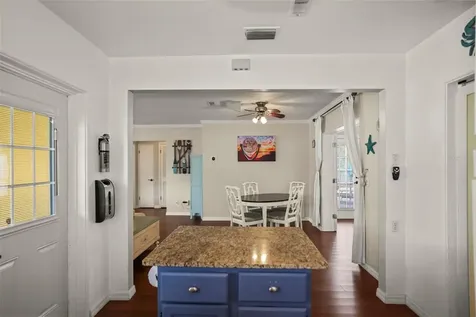 1121 Sunnydale Drive Clearwater FL 33755