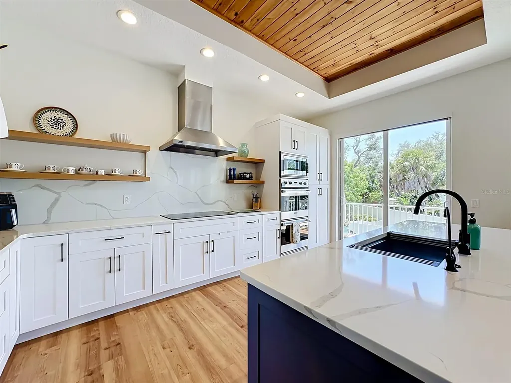 6925 Bochi Circle Sarasota FL 34242