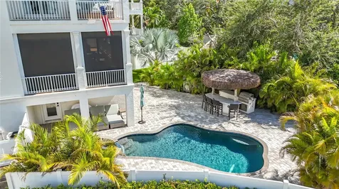 6925 Bochi Circle Sarasota FL 34242