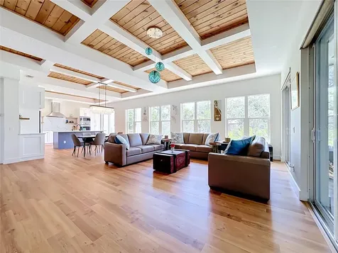 6925 Bochi Circle Sarasota FL 34242