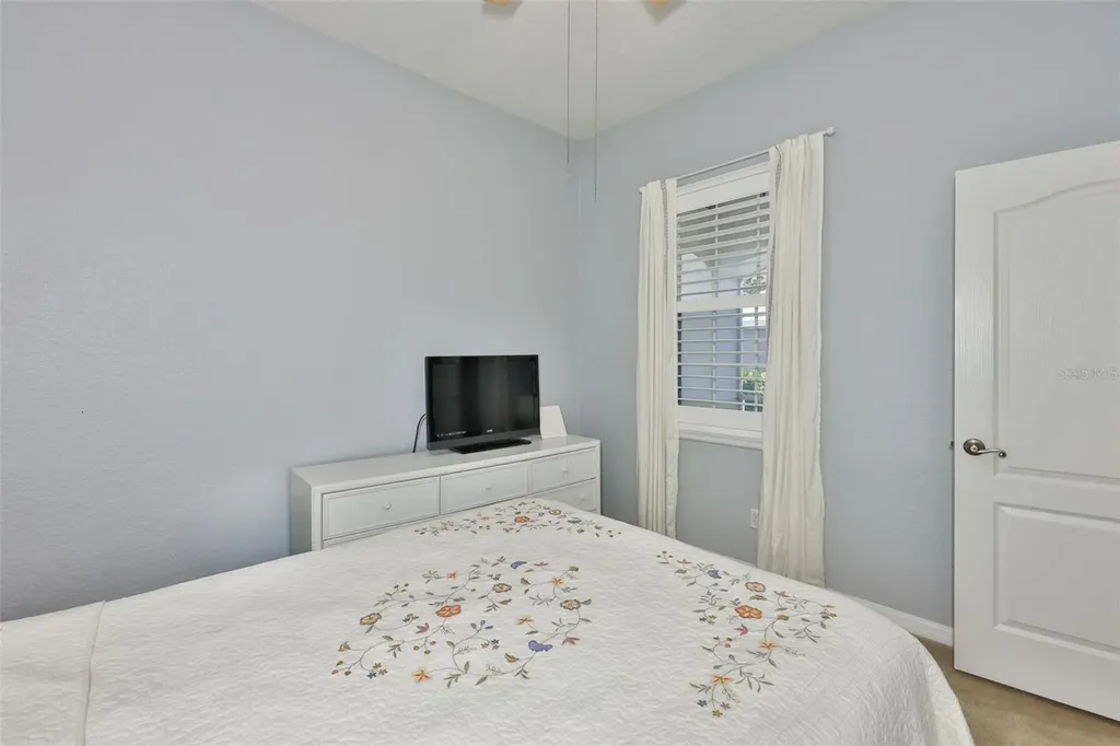 1050 Regal Manor Way Sun City Center FL 33573