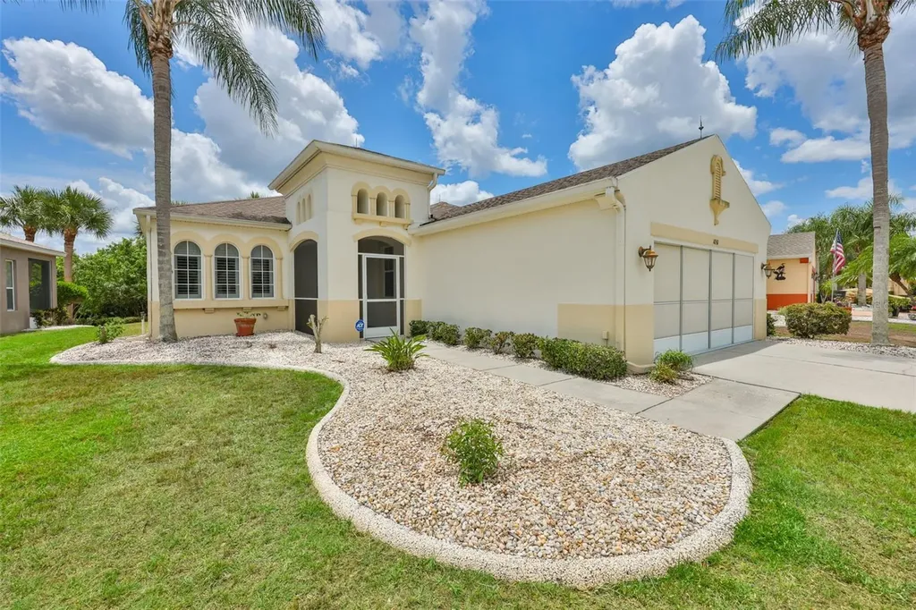 1050 Regal Manor Way Sun City Center FL 33573