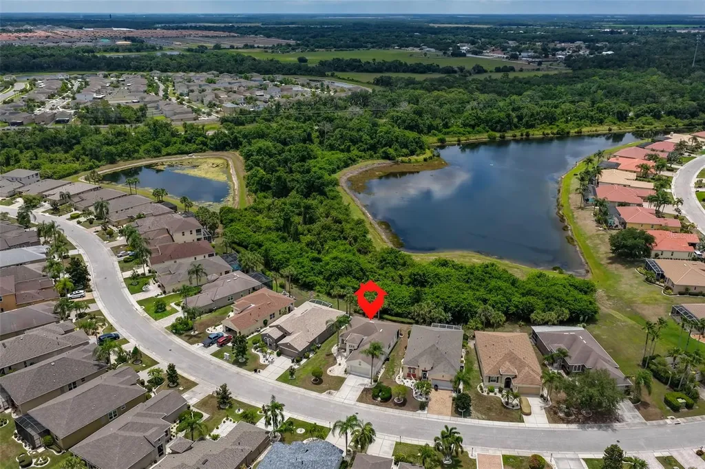 1050 Regal Manor Way Sun City Center FL 33573