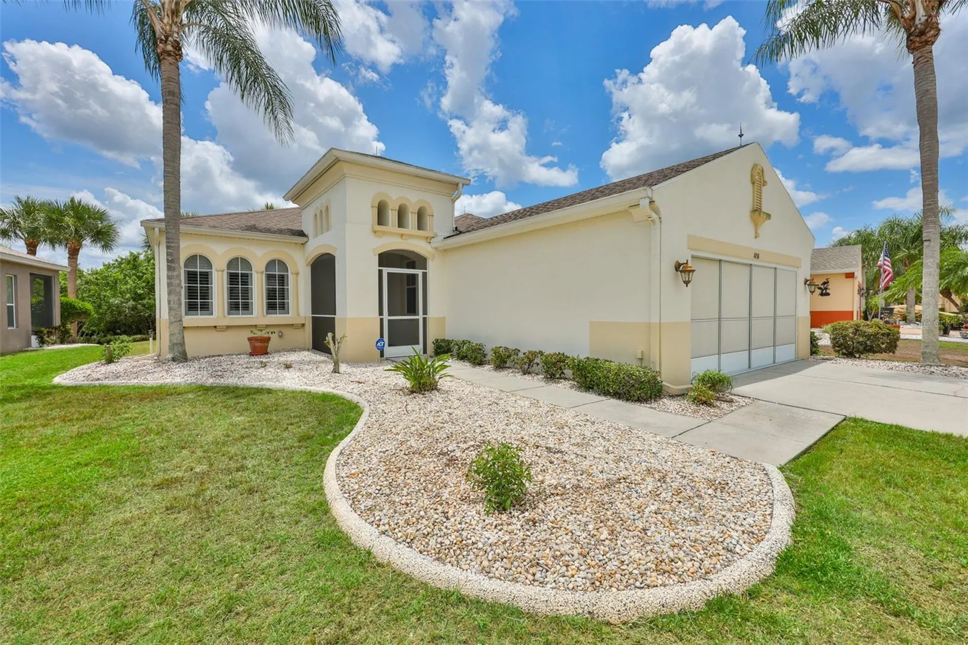 1050 Regal Manor Way Sun City Center FL 33573