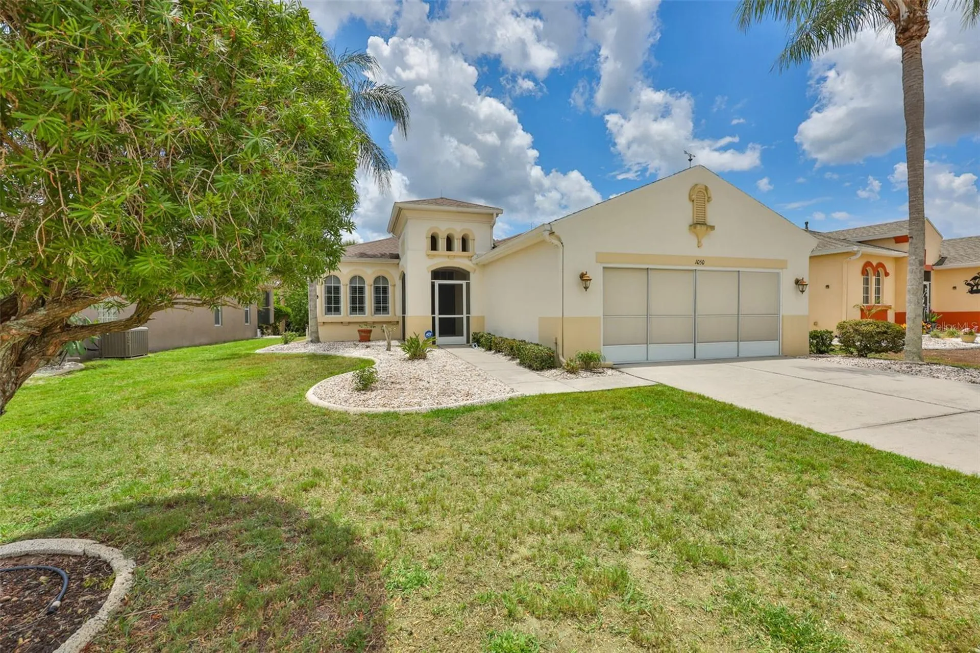 1050 Regal Manor Way Sun City Center FL 33573