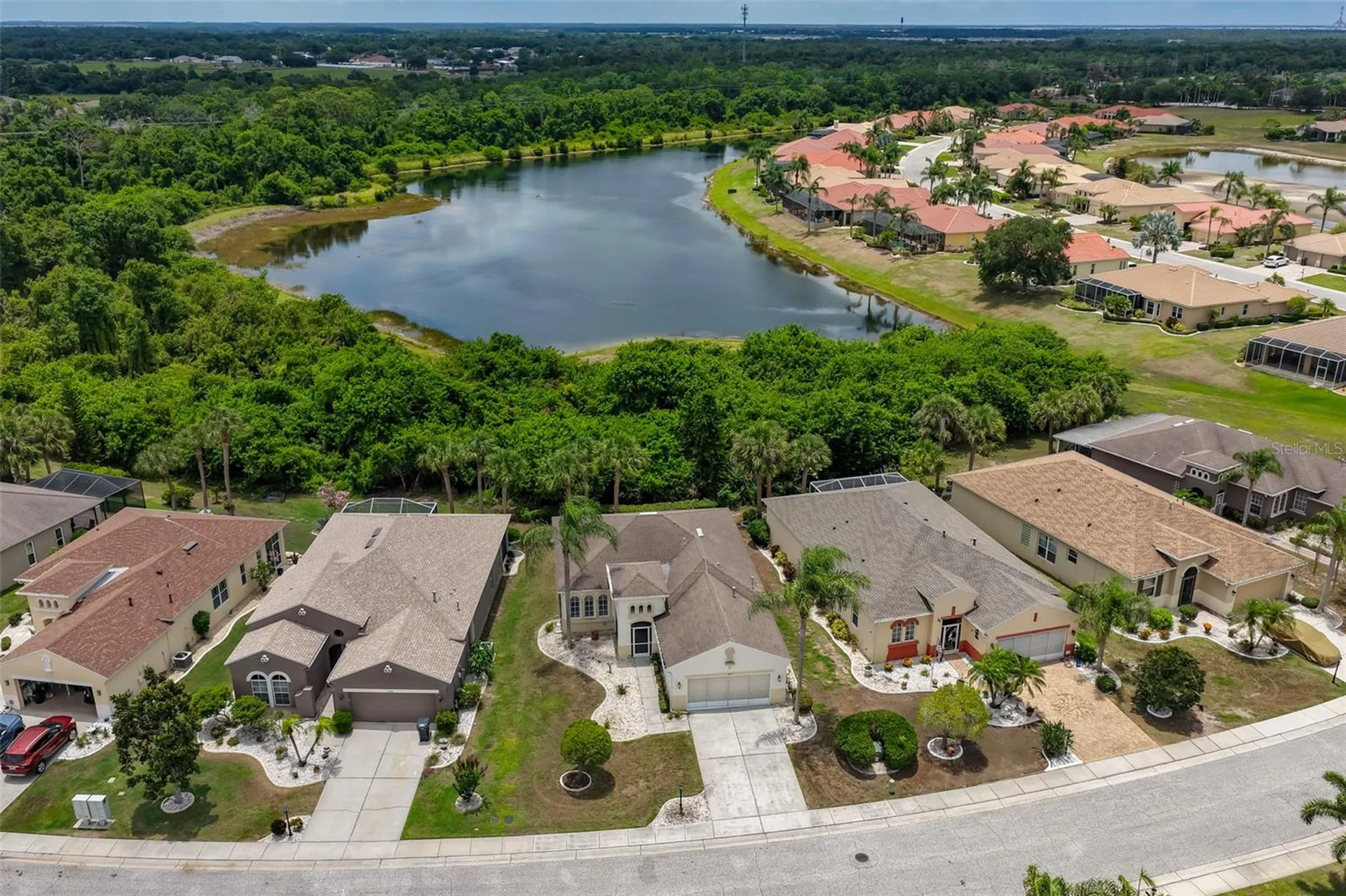 1050 Regal Manor Way Sun City Center FL 33573